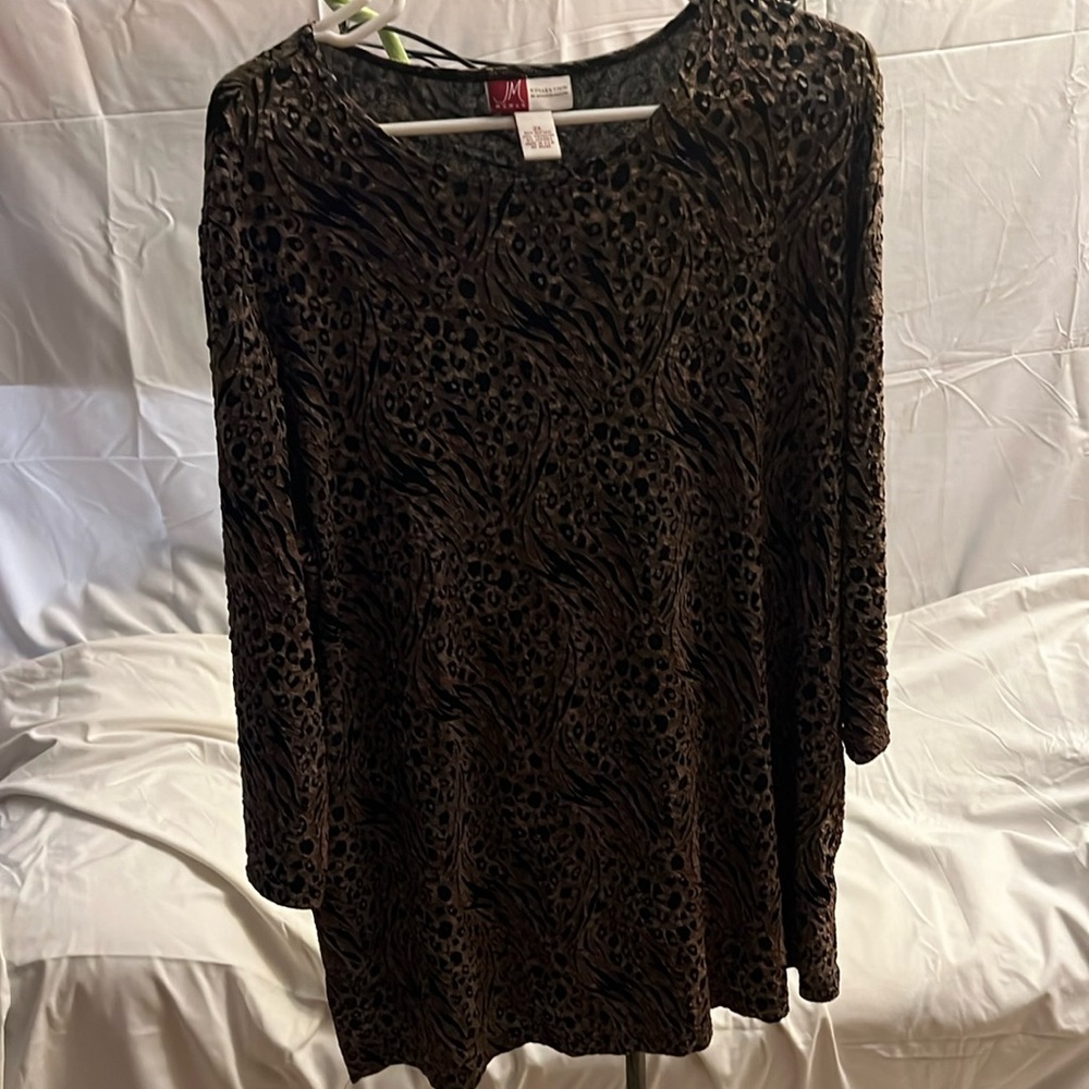 JM COLLECTION WOMENS TOP LEOPARD PRINT
